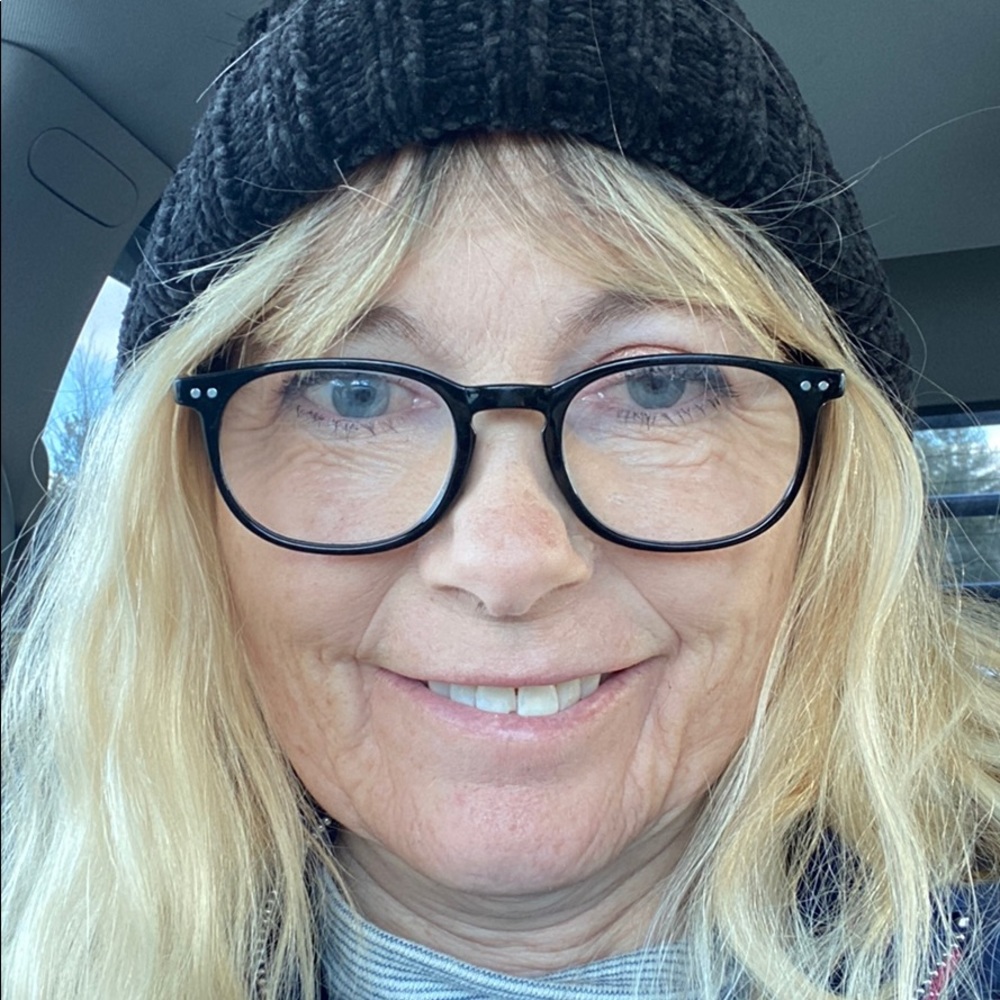 Meet your Posher, Donna